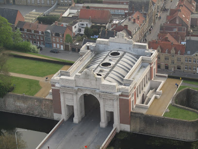 luchtfoto menenpoort ieper